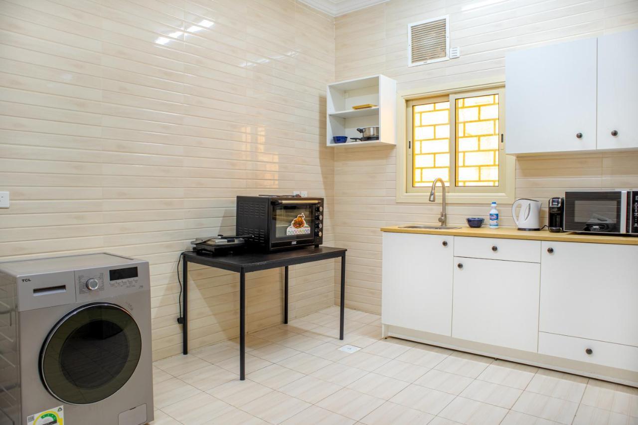 Luxurious Family 3 Bedroom Apartments 10 Mins Drive To Al-Masjid Nabawi - Nozol Noor 1 麦地那 外观 照片