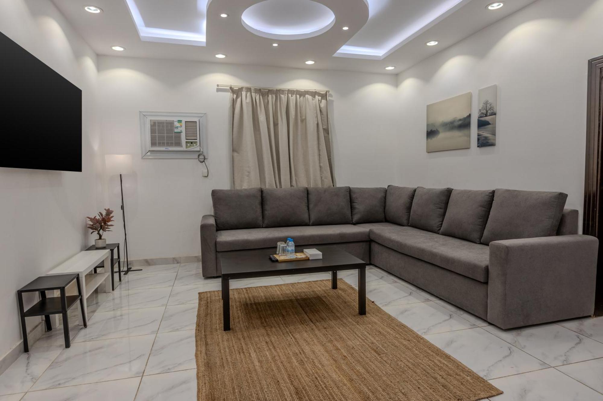 Luxurious Family 3 Bedroom Apartments 10 Mins Drive To Al-Masjid Nabawi - Nozol Noor 1 麦地那 外观 照片