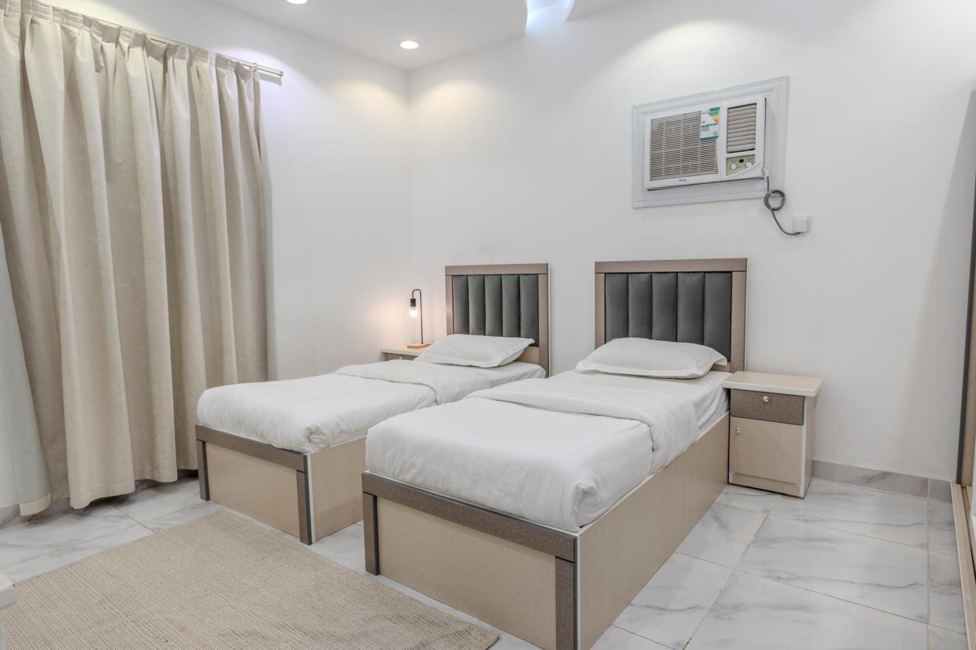 Luxurious Family 3 Bedroom Apartments 10 Mins Drive To Al-Masjid Nabawi - Nozol Noor 1 麦地那 外观 照片